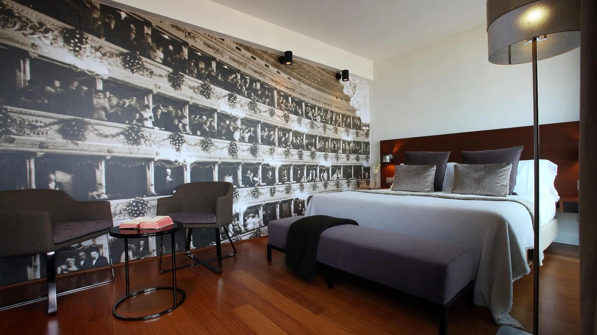 Hotel Milano Scala 4*, Milan