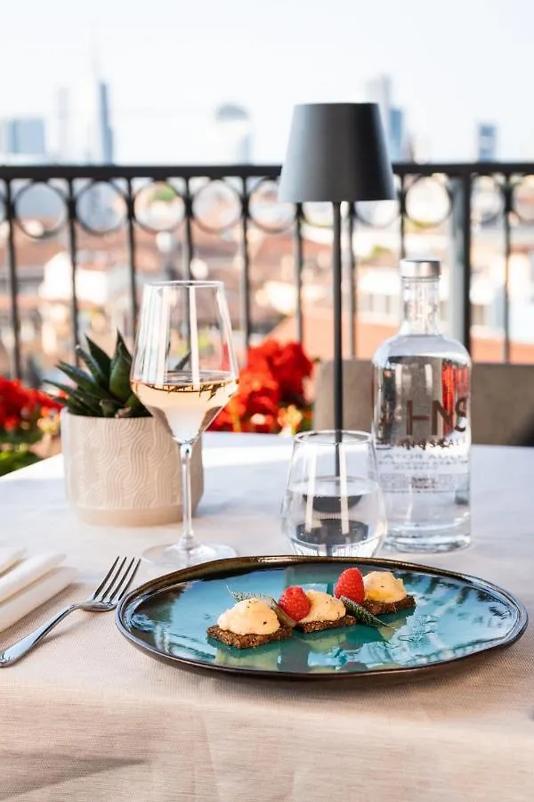 Hotel Milano Scala Italy
