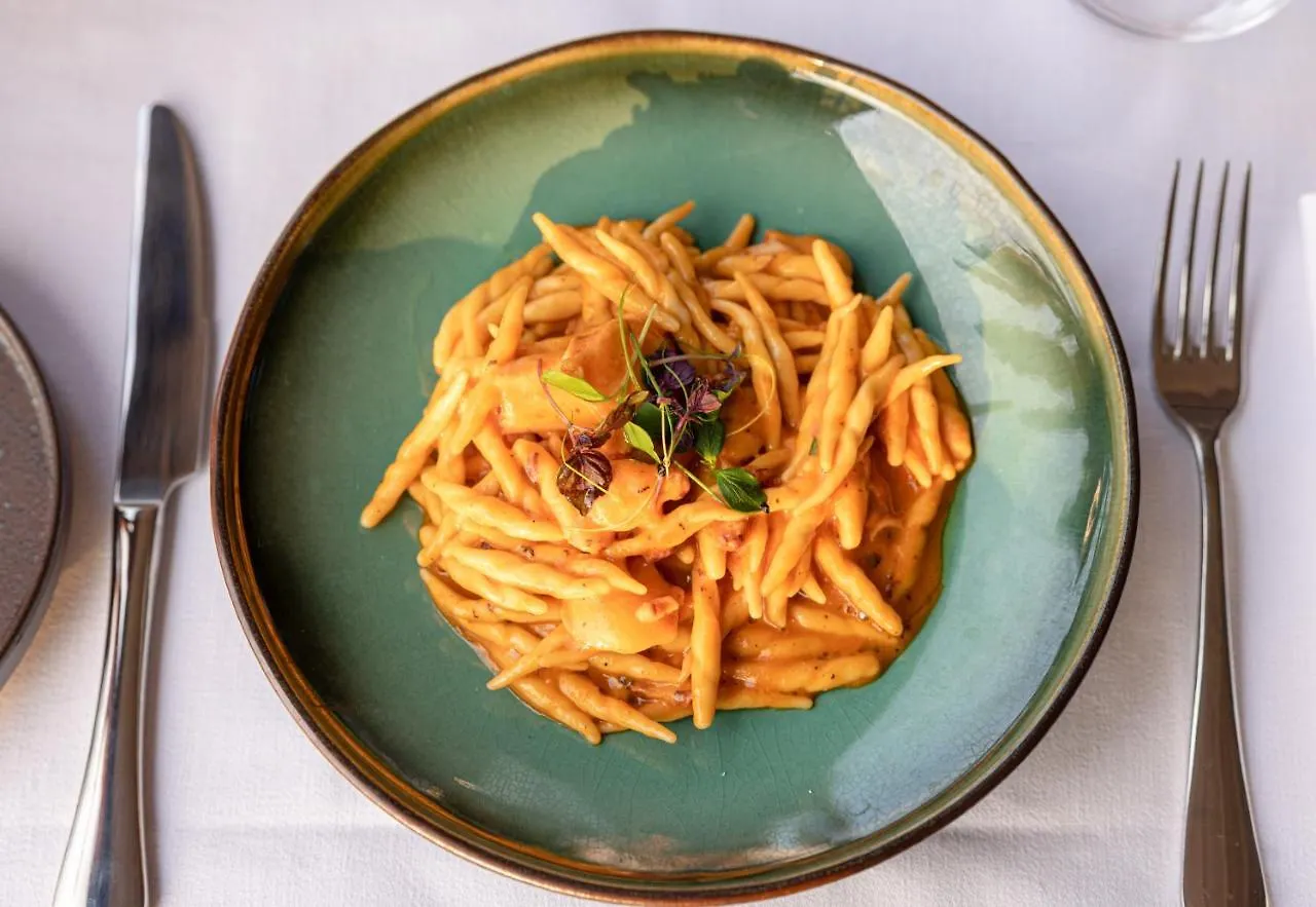 Hotel Milano Scala 4*, Milan